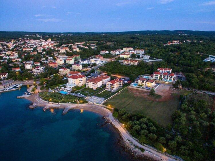 Luxury Apartments Villa Matea 1 Malinska Exterior photo