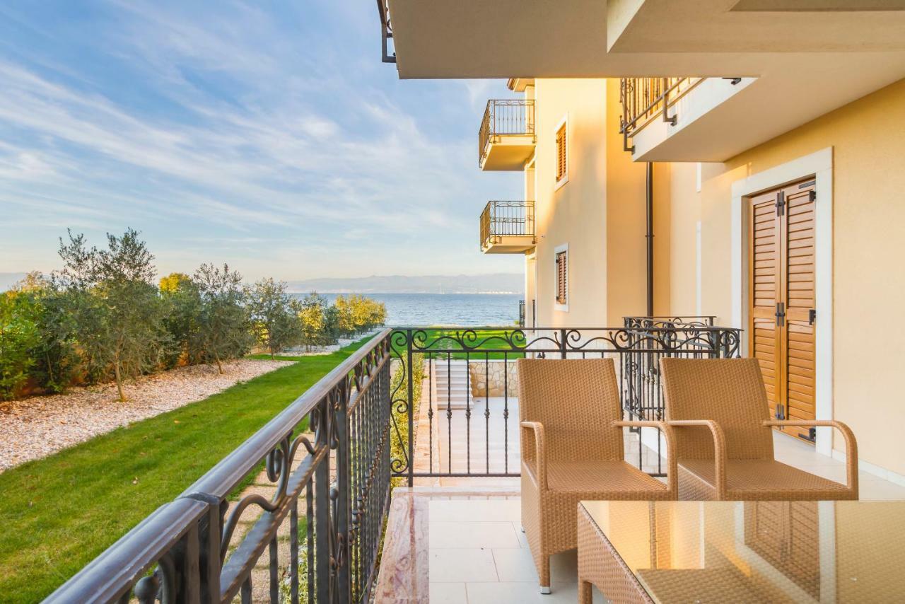 Luxury Apartments Villa Matea 1 Malinska Exterior photo