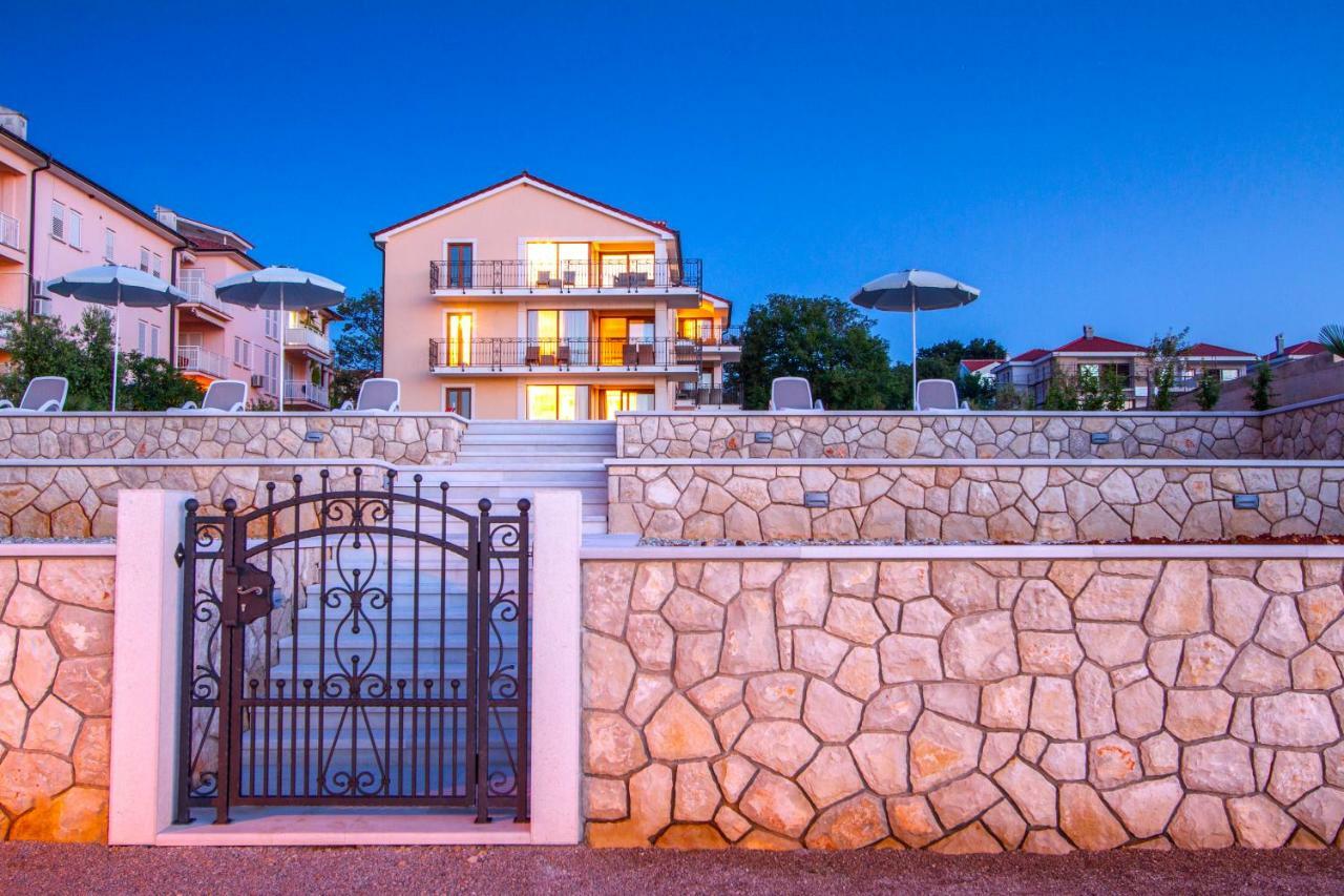 Luxury Apartments Villa Matea 1 Malinska Exterior photo