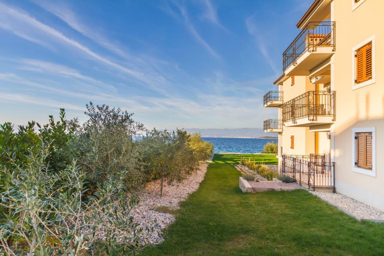 Luxury Apartments Villa Matea 1 Malinska Exterior photo